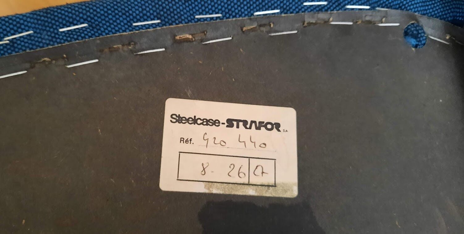 Strafor office chair