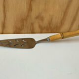 Bamboo pie shovel