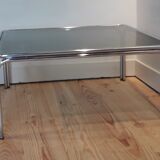 Table low metal and smoked glass