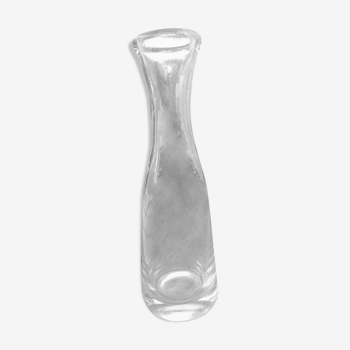 Vase decanter with thick bottom