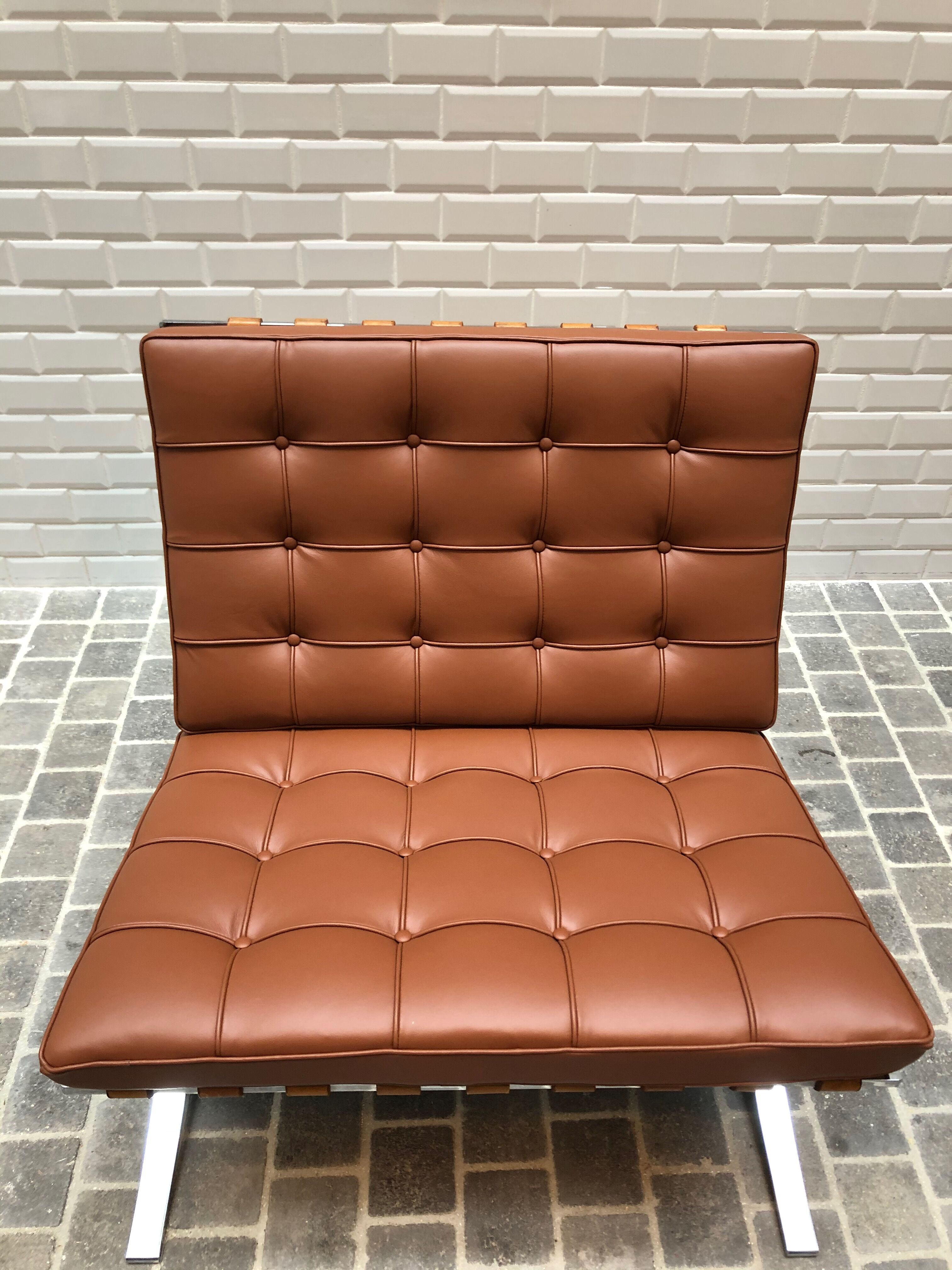 Fauteuil Barcelona de Mies van de Rohe pour Knoll
