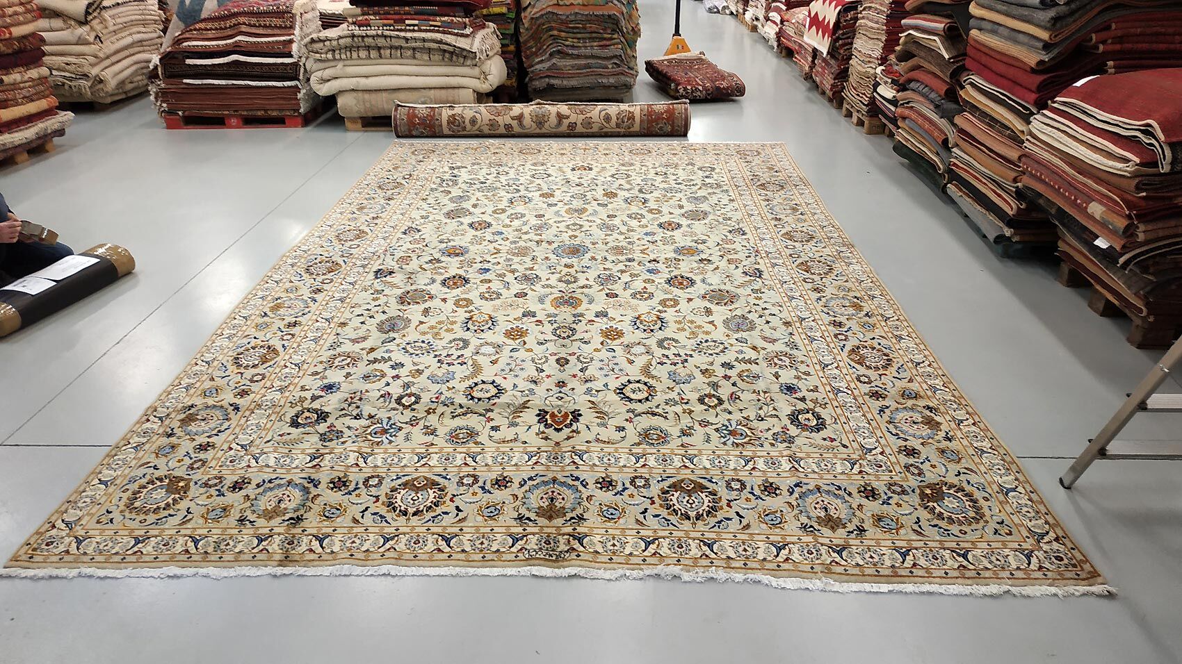 Persian carpet entirely handmade "Keshan"