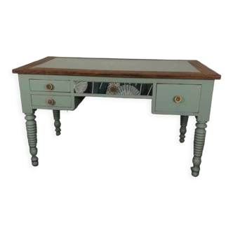 Old desk