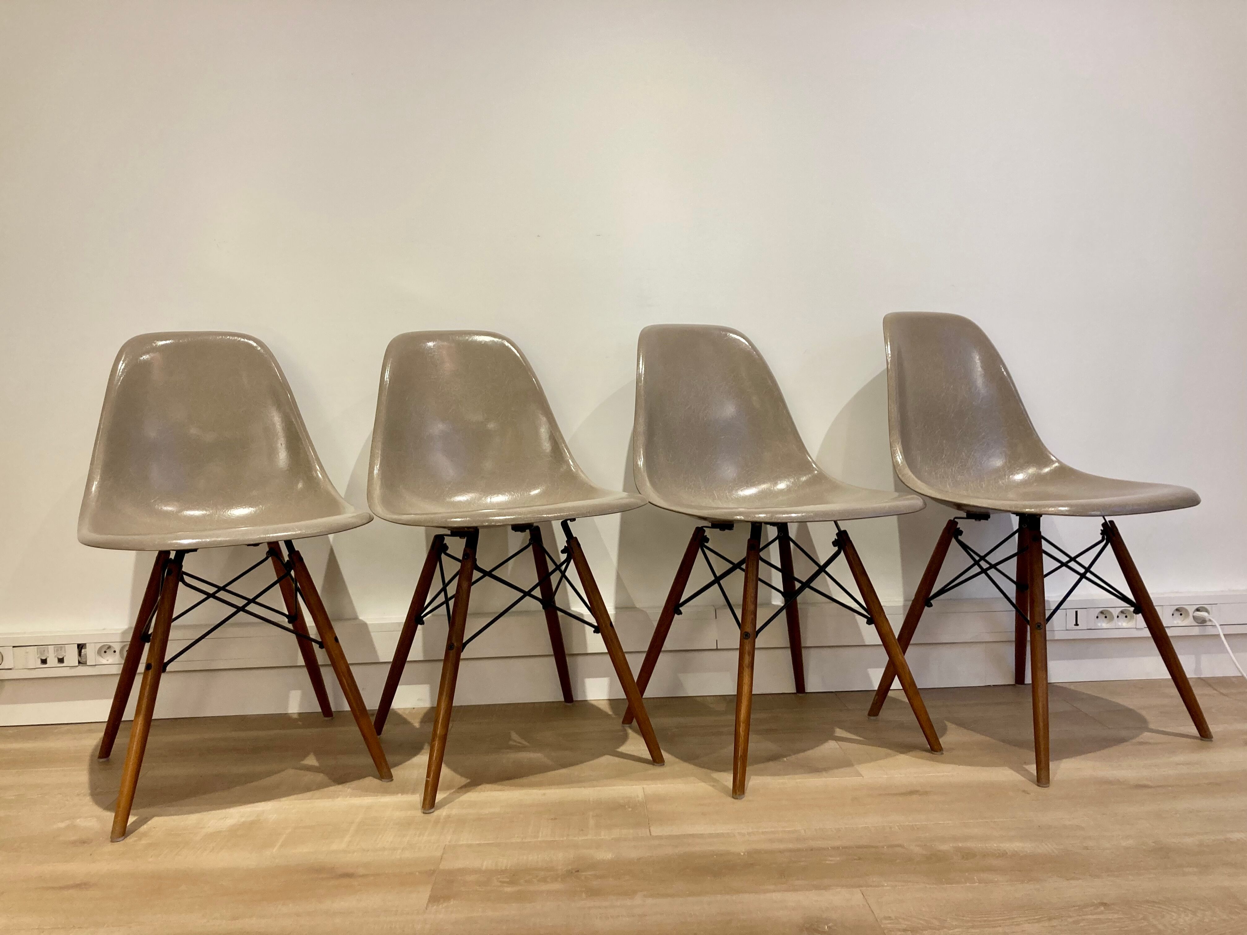 4 Eames DSW Fiberglass Chairs for Herman Miller