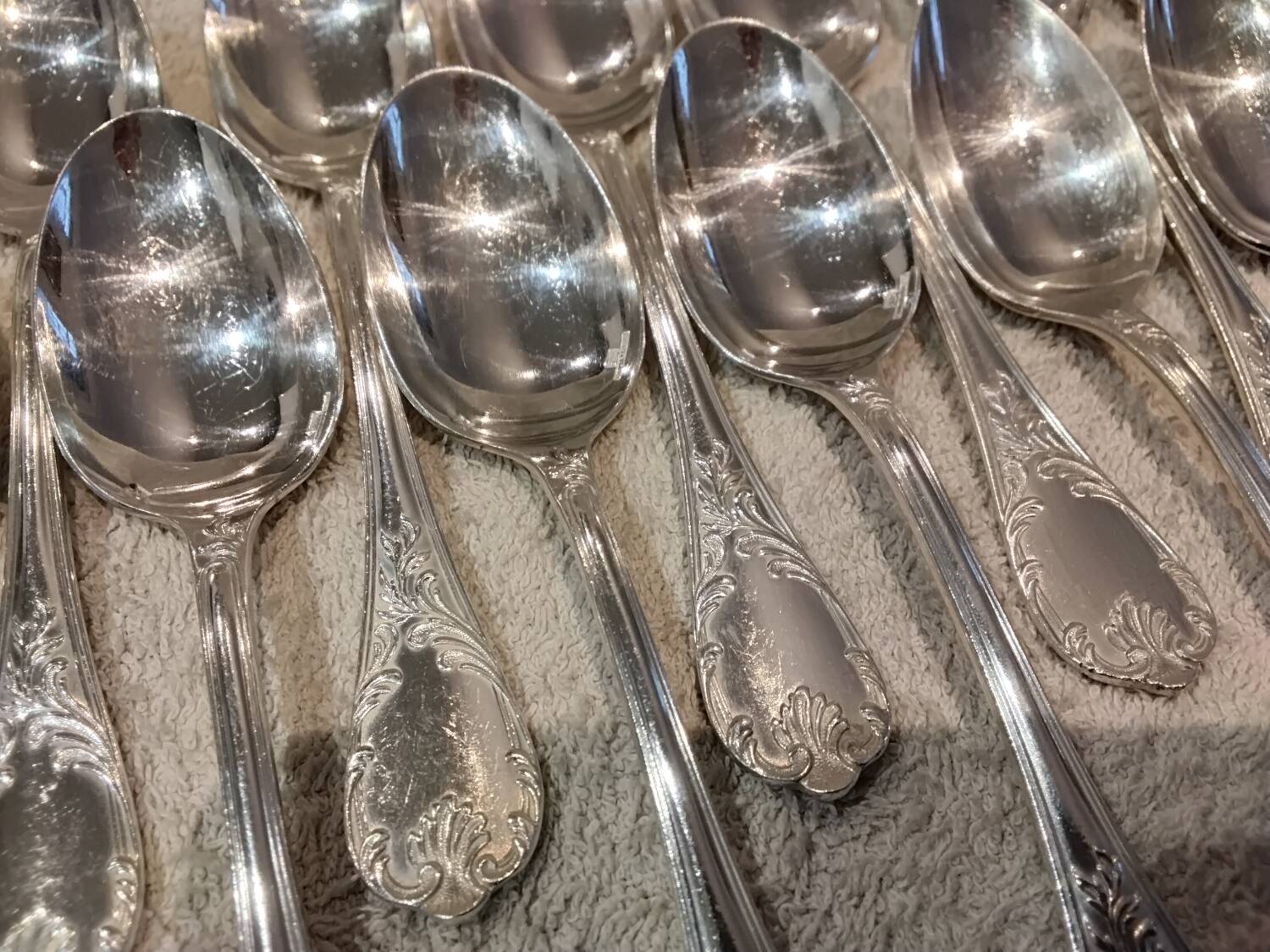 12 silver-plated metal teaspoons by Christofle Marly, 13.6cm