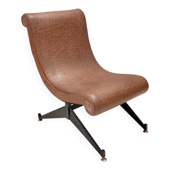 Fauteuil lounge en skaï marron avec pieds en métal verni noir, Italie