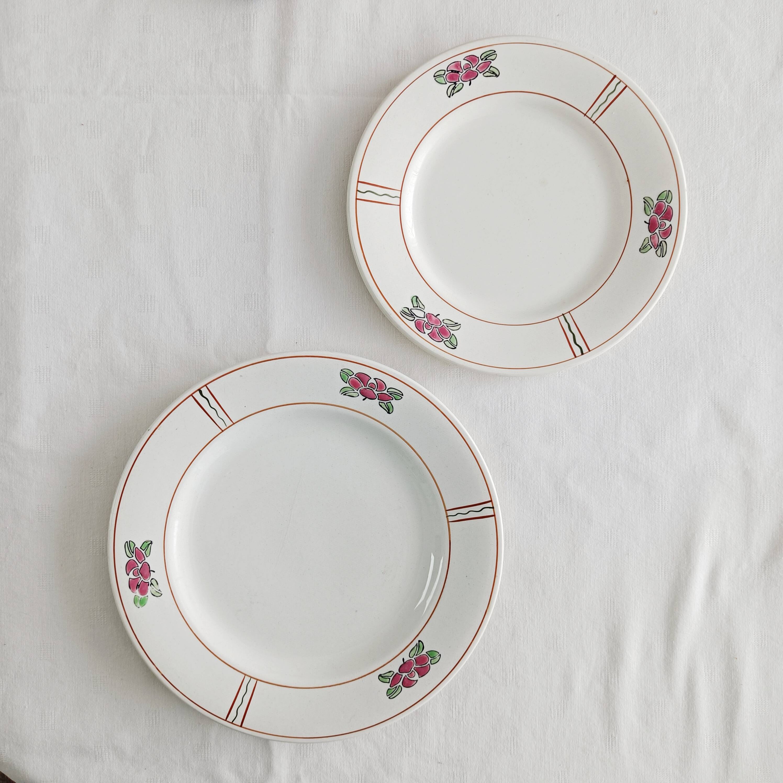 Set of 2 Salins flat plates, water lily