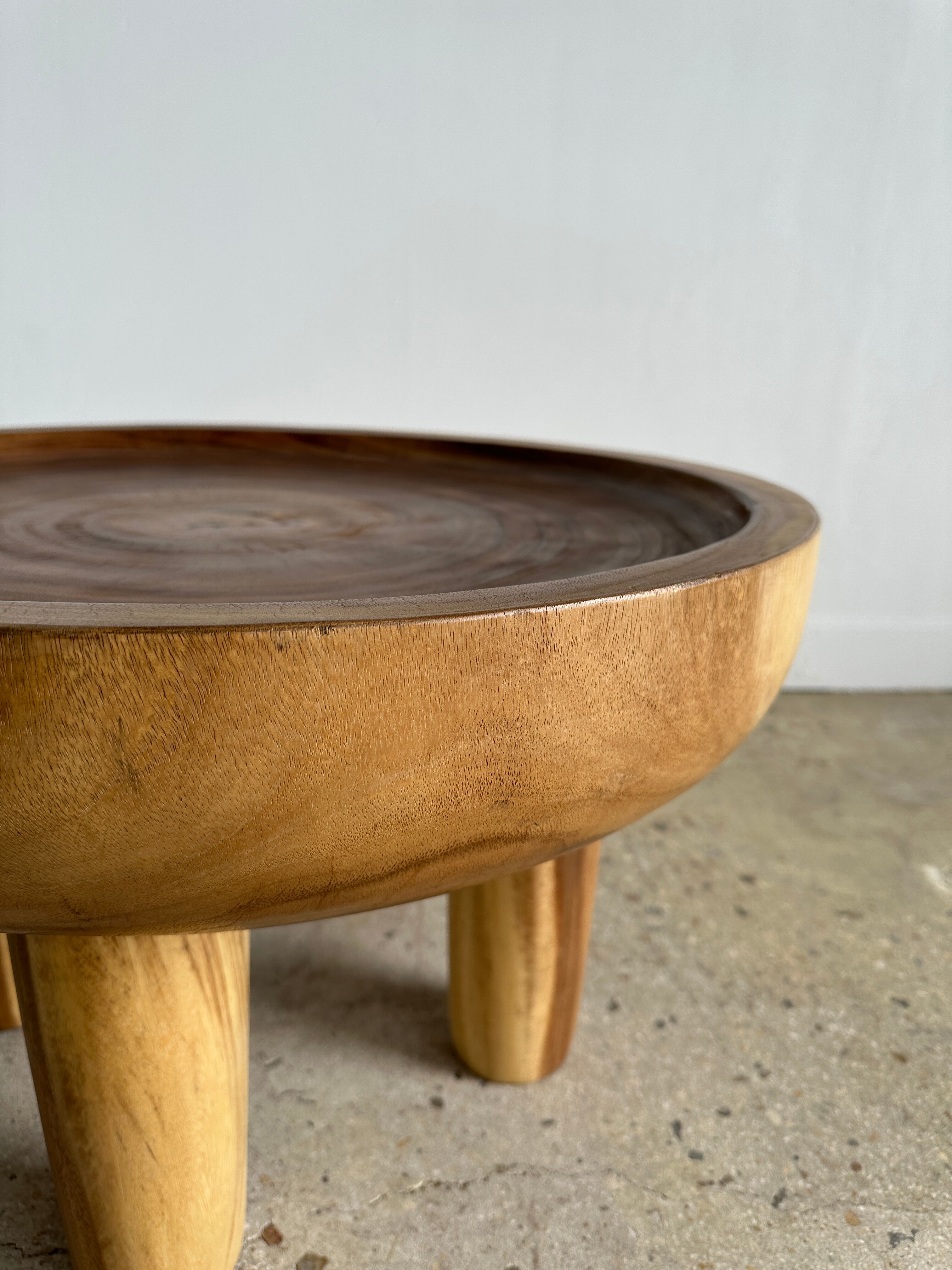 Coffee table, quadripod suar coffee table