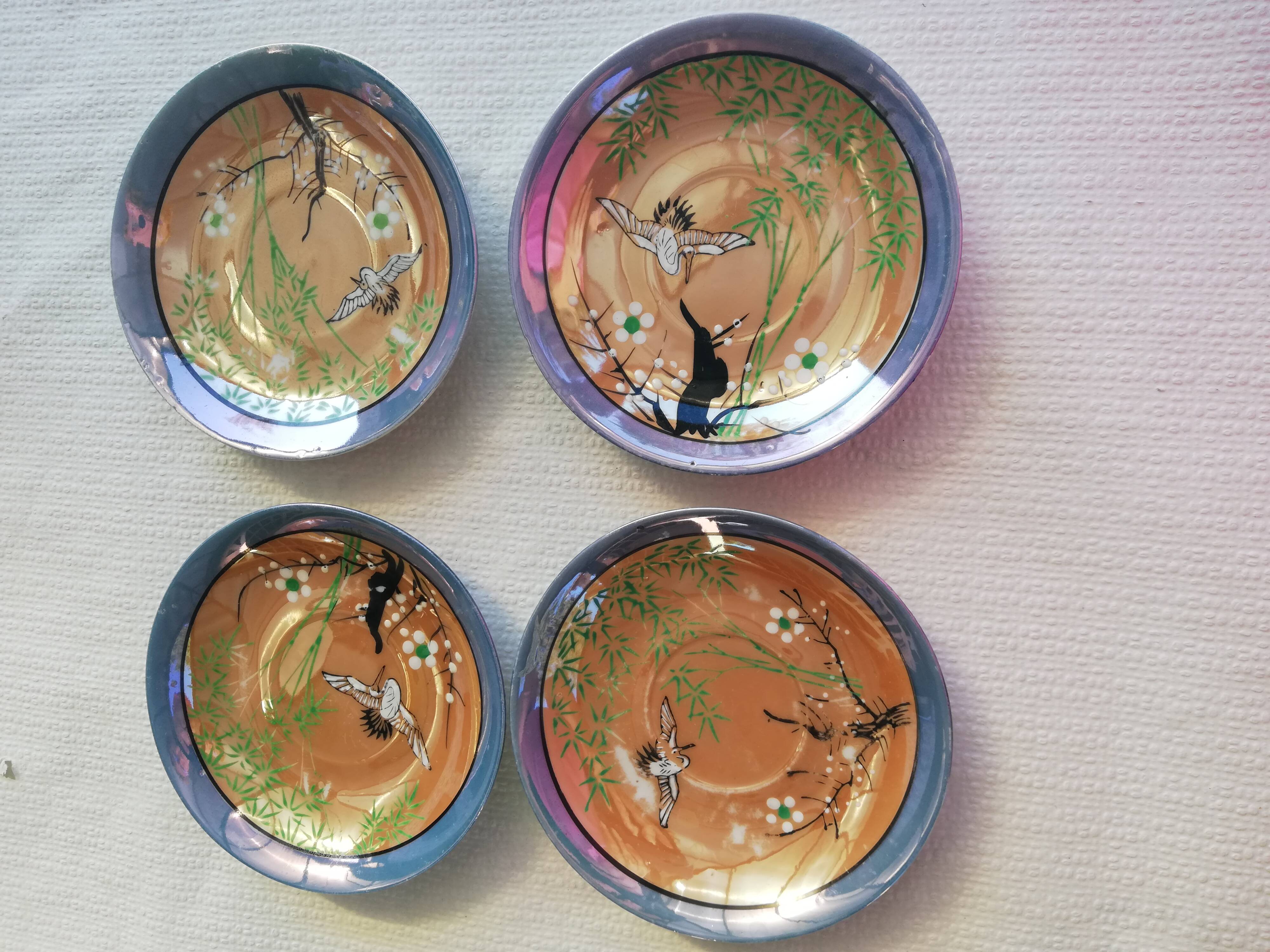 Fine porcelain cups with Japanese decor