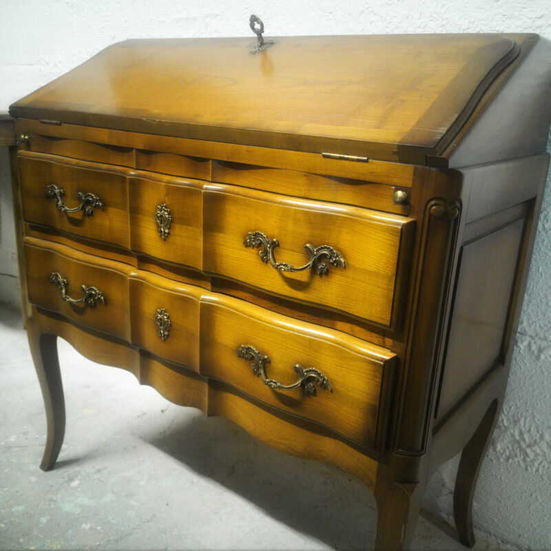 Writing desk
