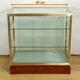 Vitrine de Présentation en Laiton et Orme – 1950