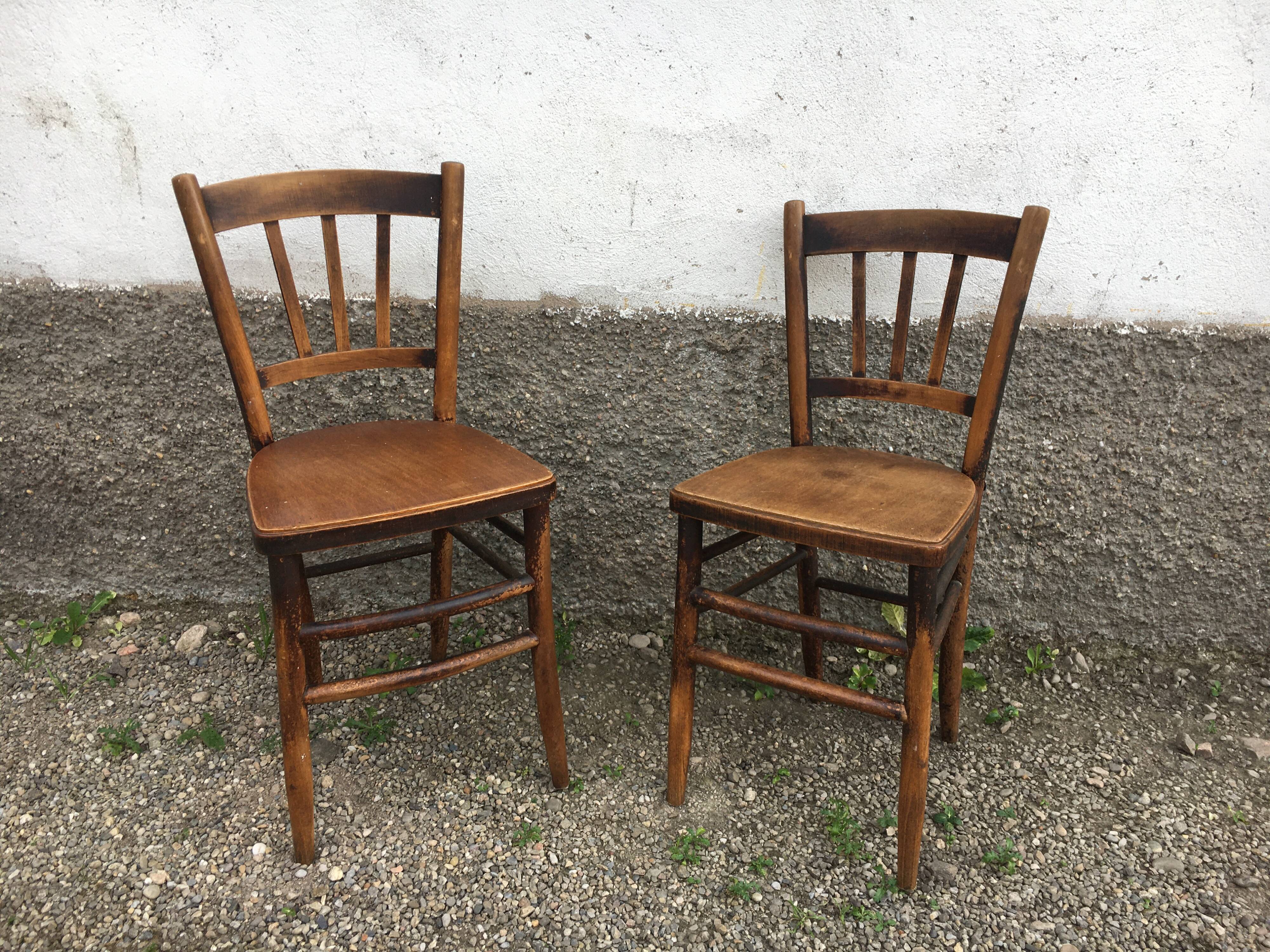 Pair of bistro chairs made of beech wood