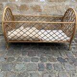 Rattan baby bed