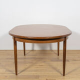 Mid-century modern oval dining table in teak from G-Plan, United Kingdom, 1960s