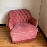 Upholstered toad armchair