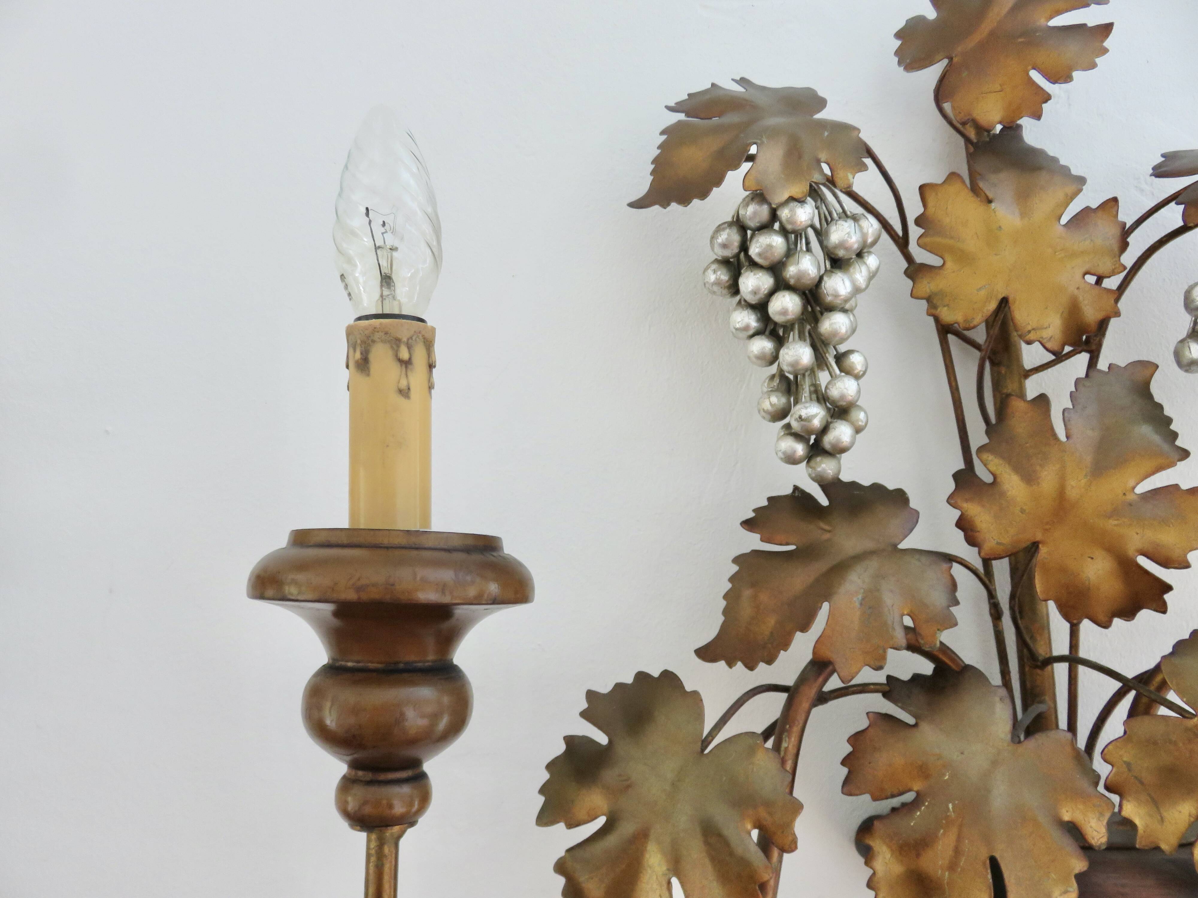 Florentine “grape” wall lamp Italy, 1940 - 1950