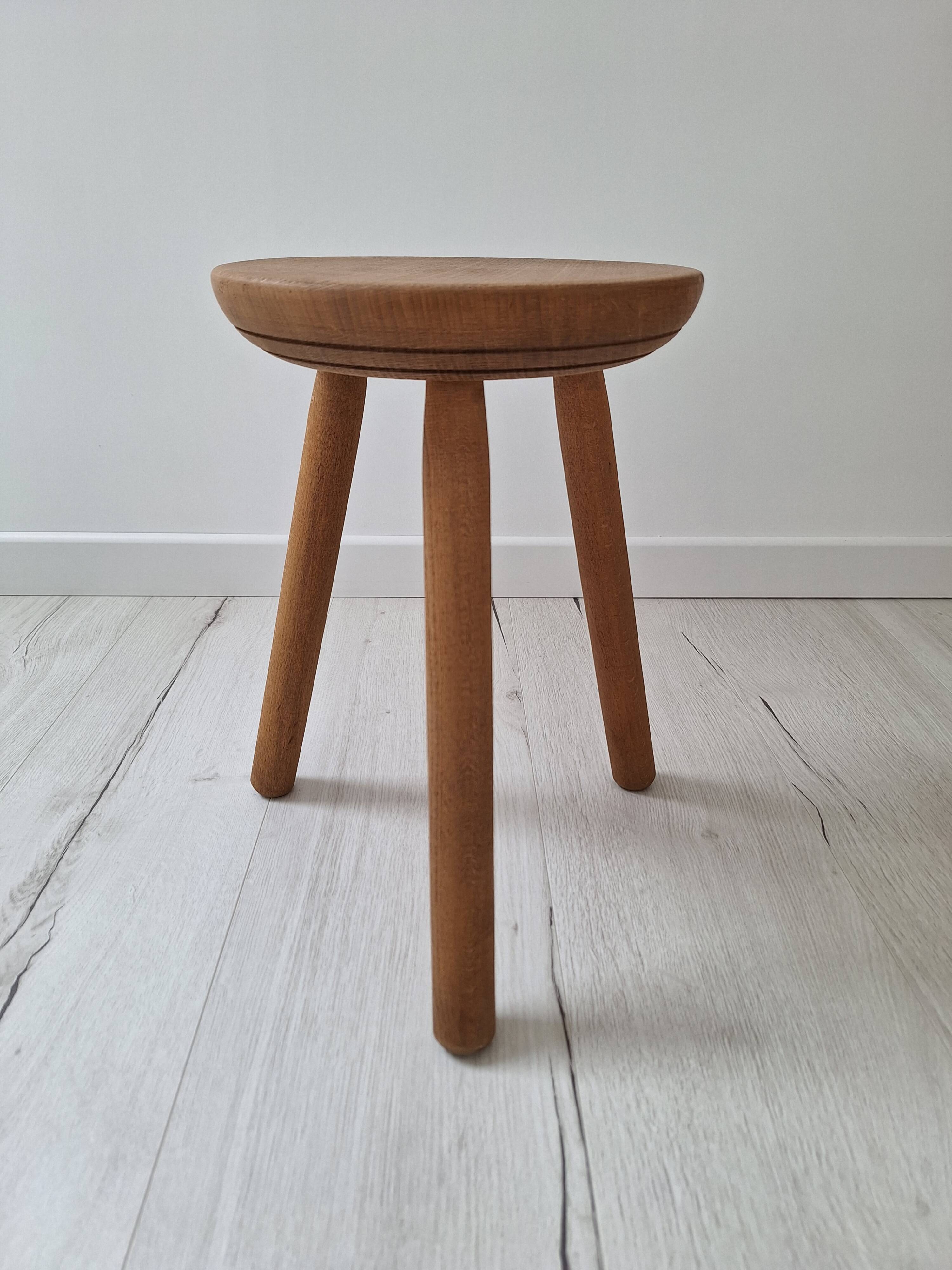 Vintage tripod stool