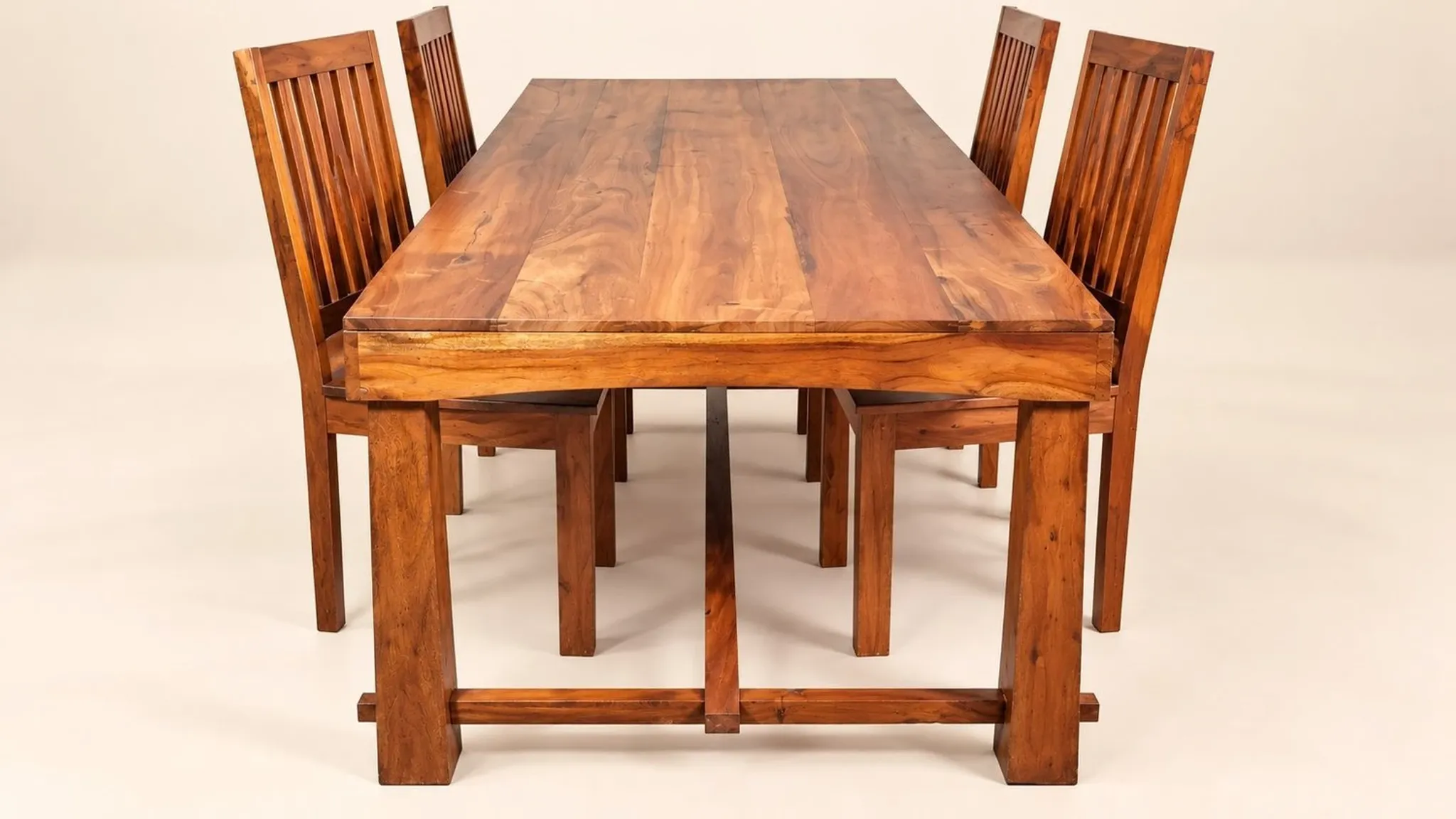 Dining table and 4 solid sheesham wood chairs in Arts & Crafts style.