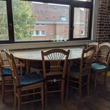Table anglaise ovale 2 fauteuils et 4 chaises