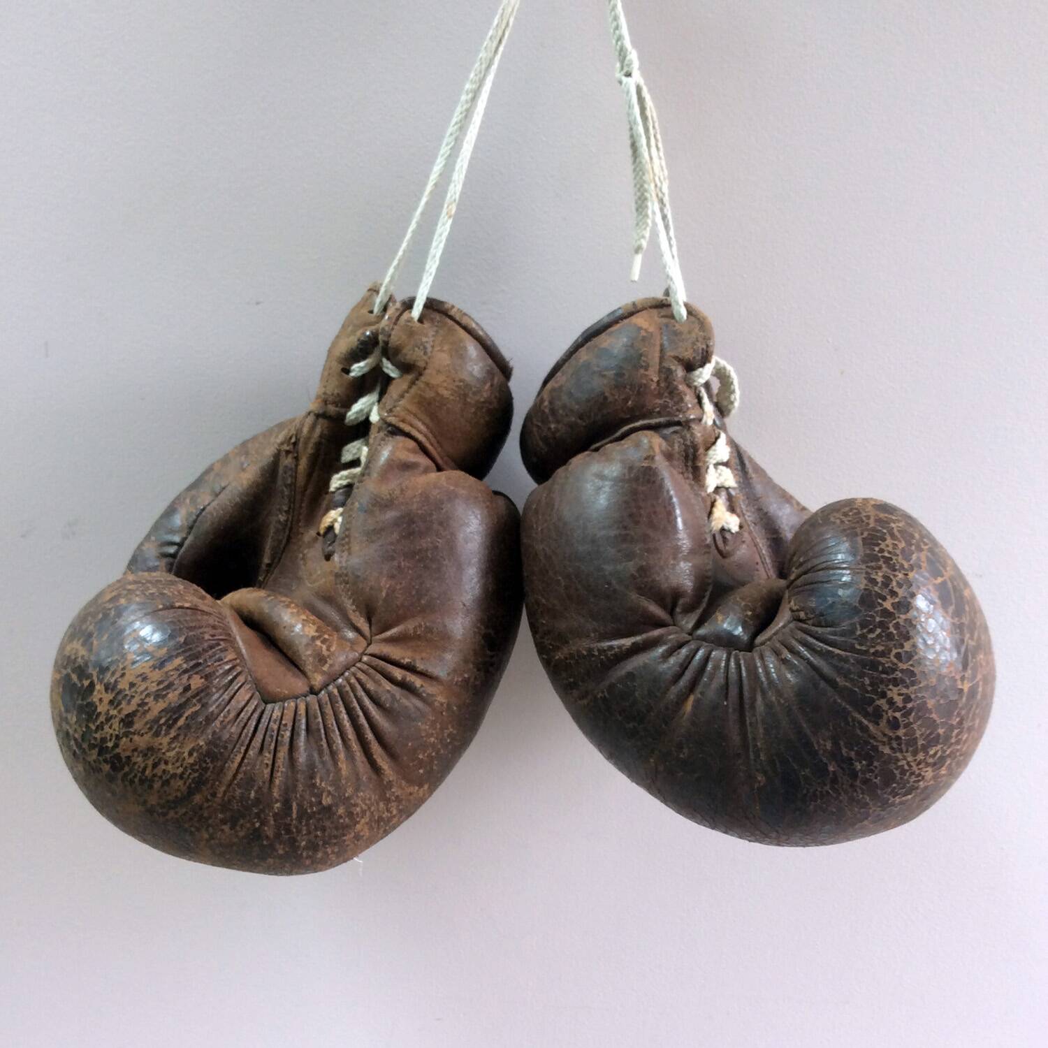 1920s boxing gloves