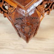 Table basse en chêne richement décorée, années 1950