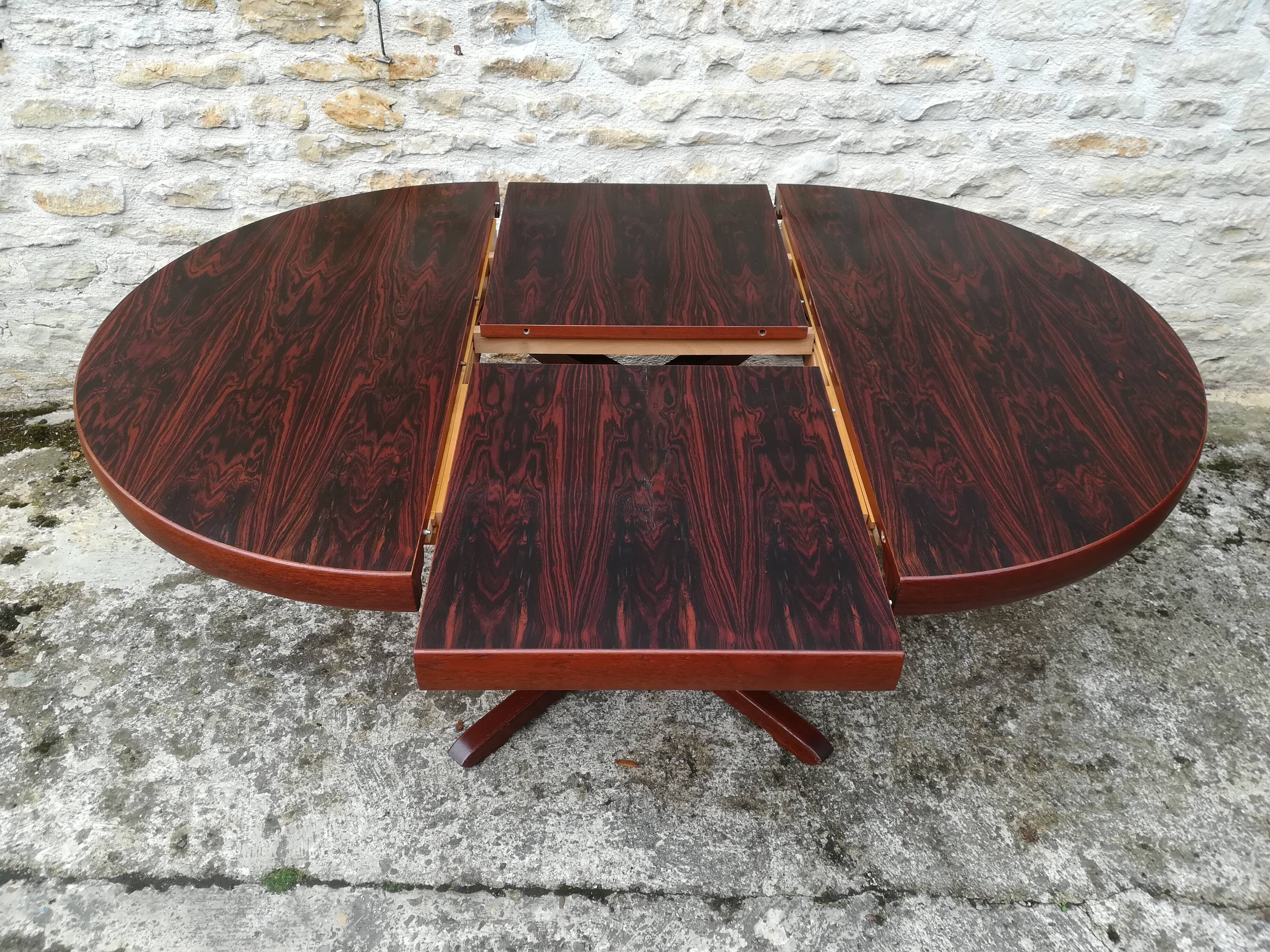 SCANDINAVIAN ROUND TABLE EXTENDED