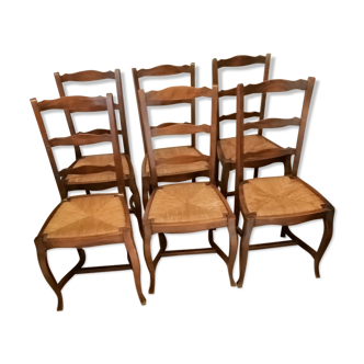 Chairs made of wood and old straw