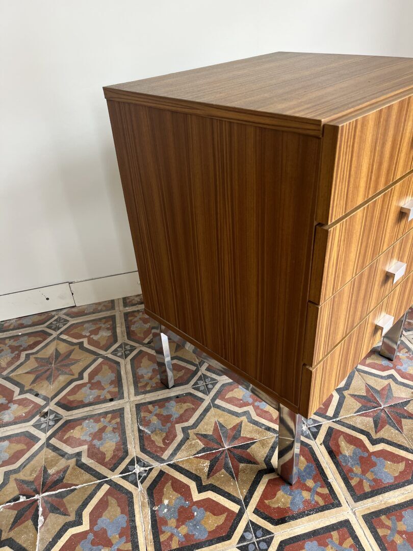 Chest of drawers, Pierre Guariche for Meurop 1960