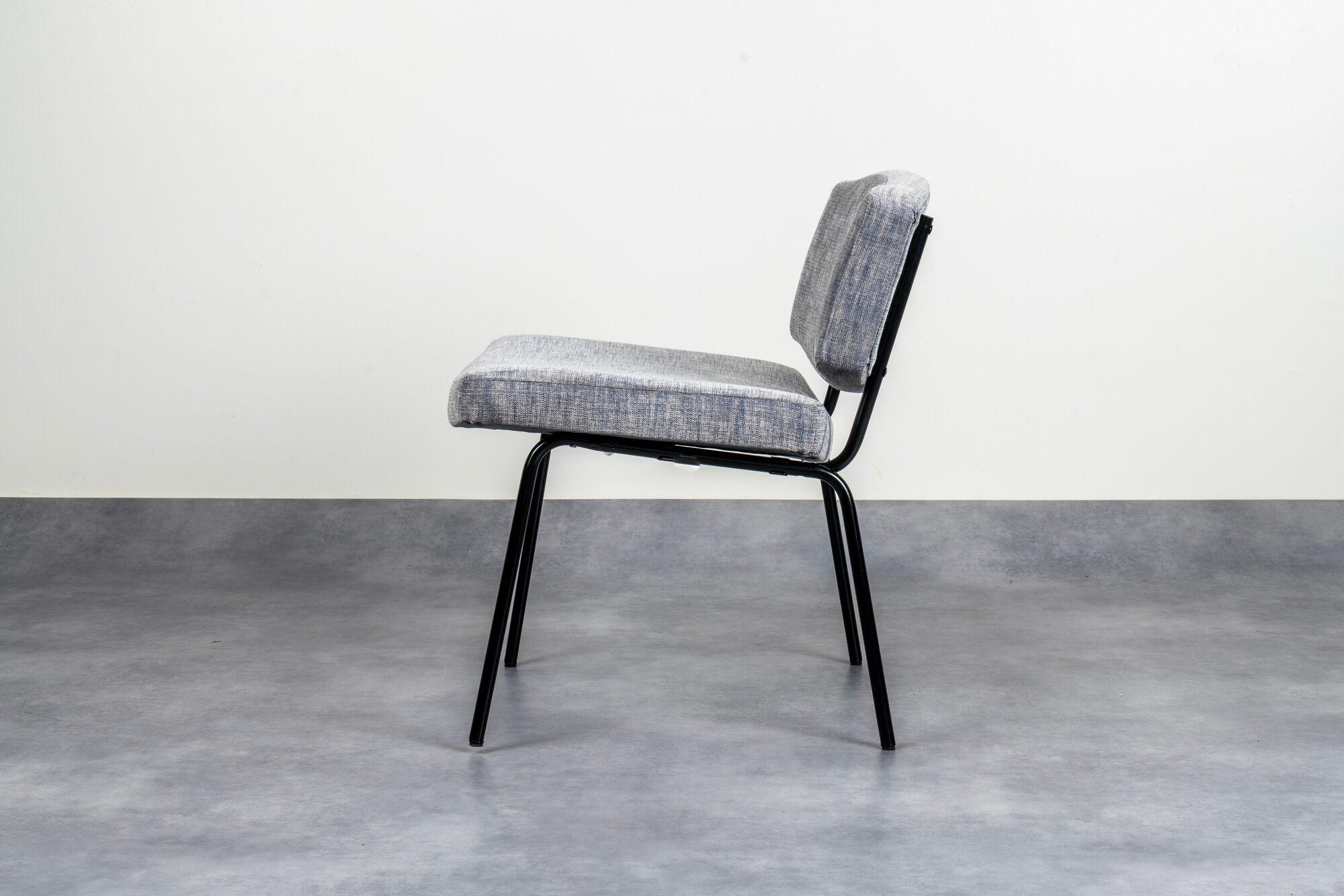 Pierre Guariche's Consulting Armchair for Meurop with Kvadrat fabric