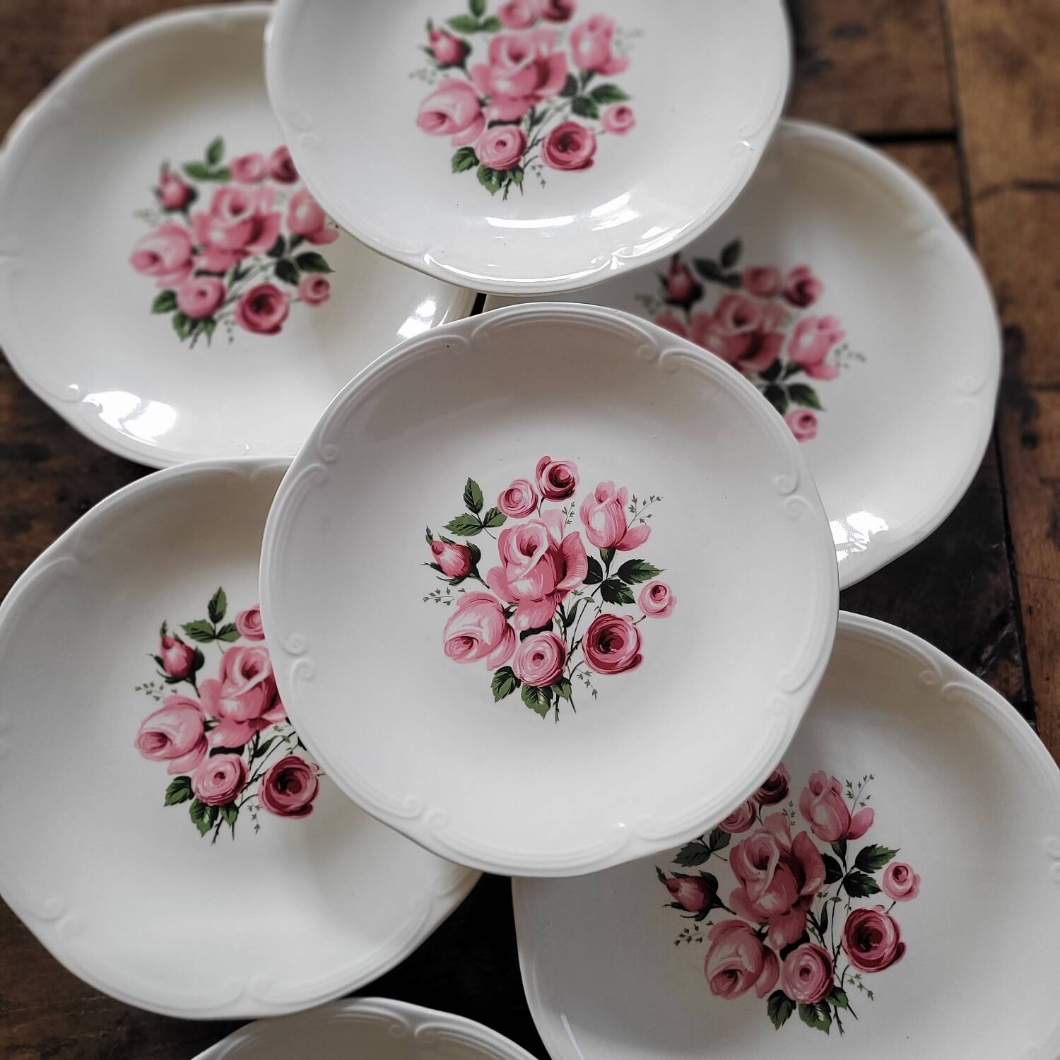 Gien dinner plates – painted roses – 1960s – set of 8 – ø 24 cm