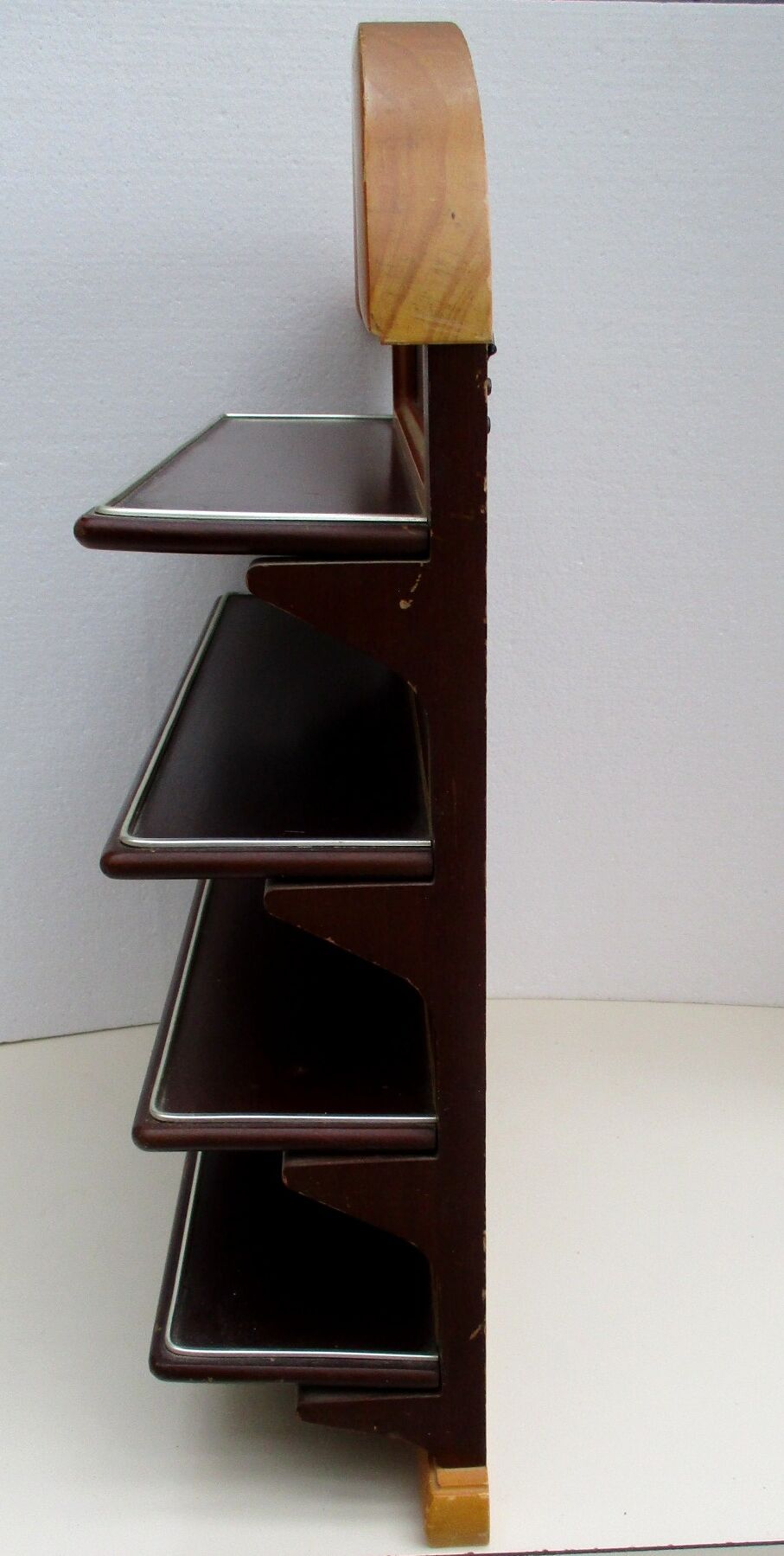 4-level wooden shelf
