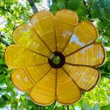 Flower-shaped rattan suspension