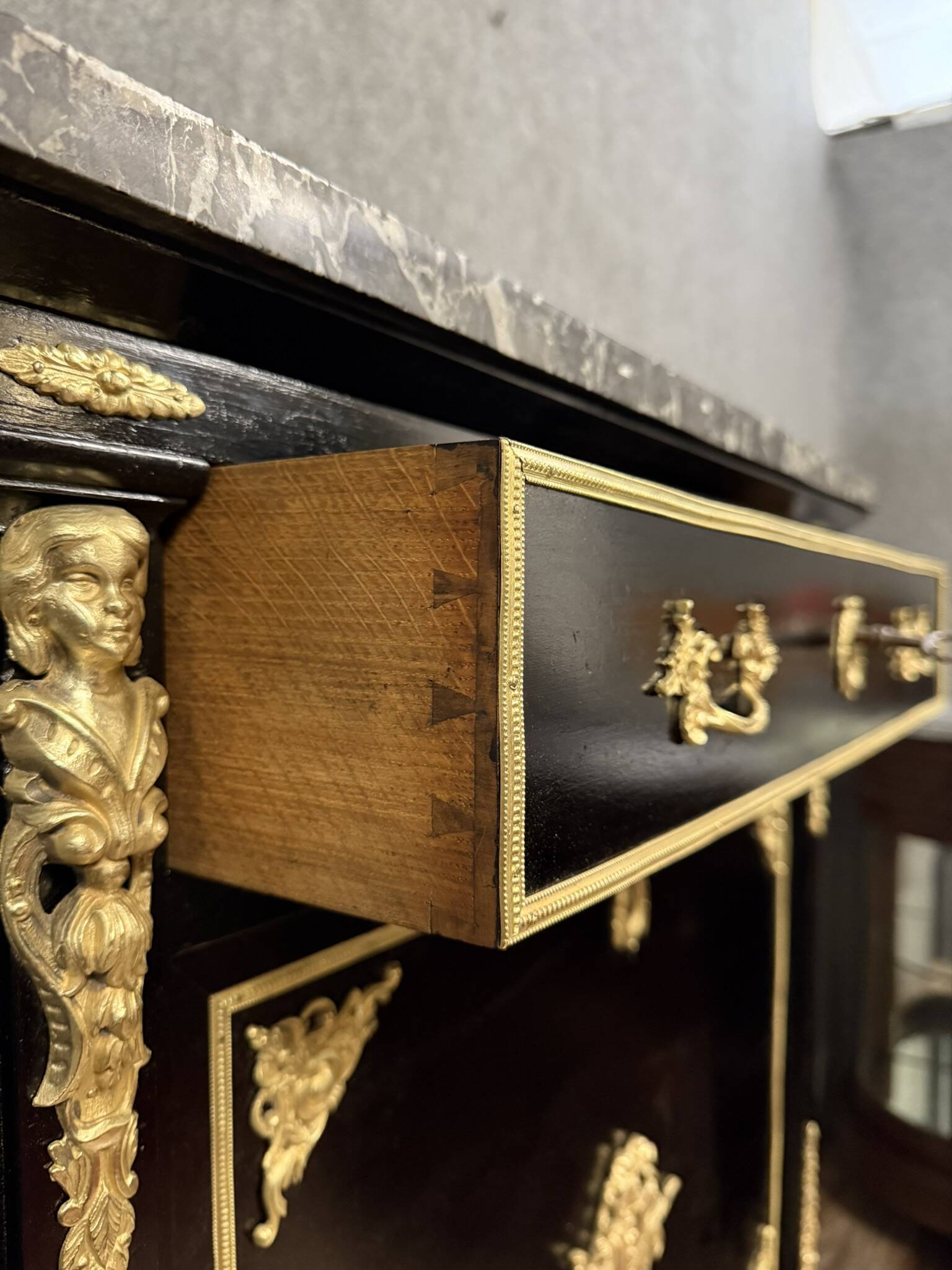 Secretary in black lacquered wood and gilded bronze