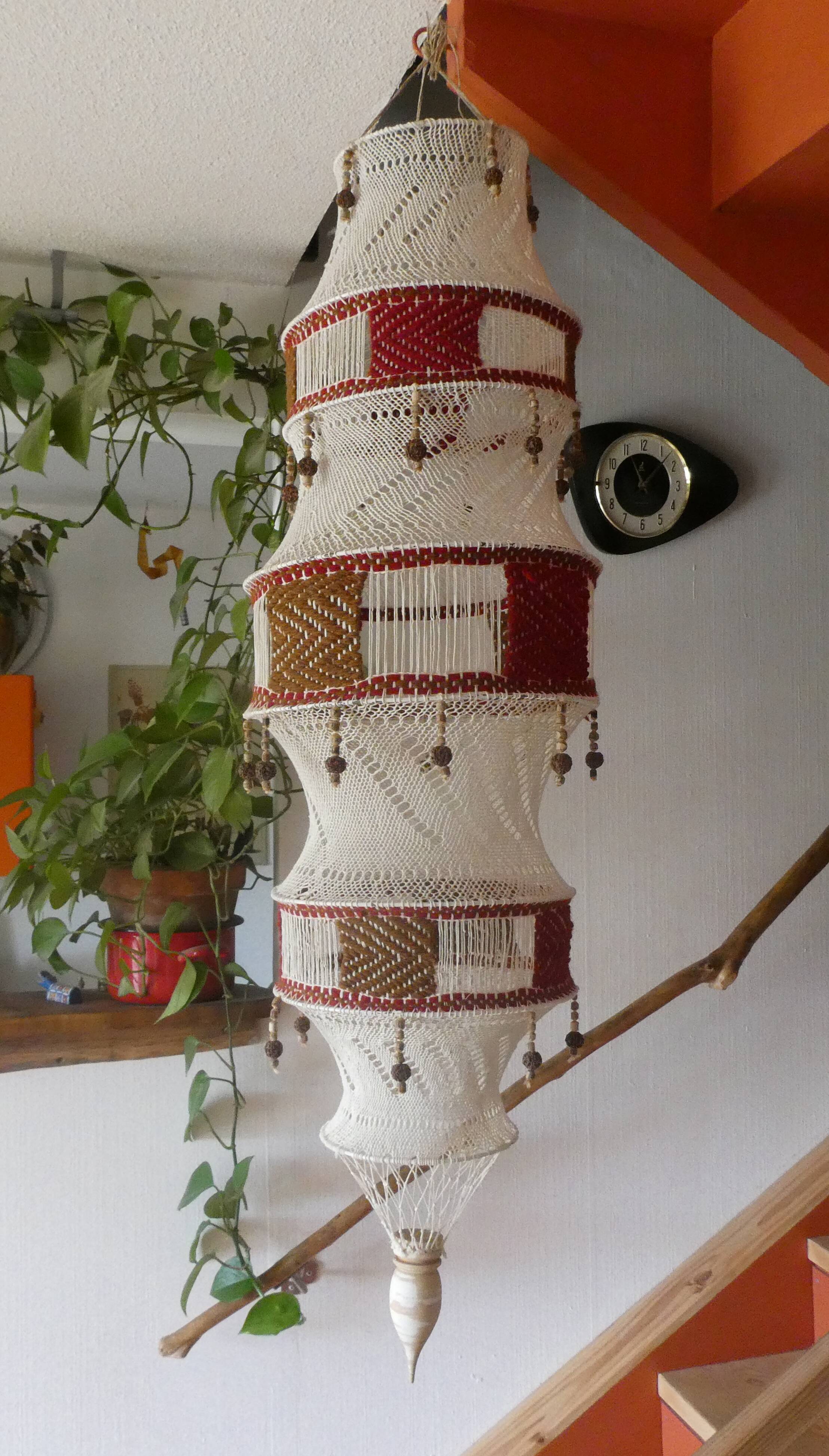 Large vintage macramé pendant lamp in cotton thread and wool, 120 cm.