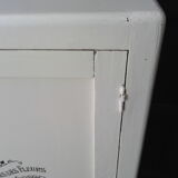 Furniture type confectionery from the 1940s