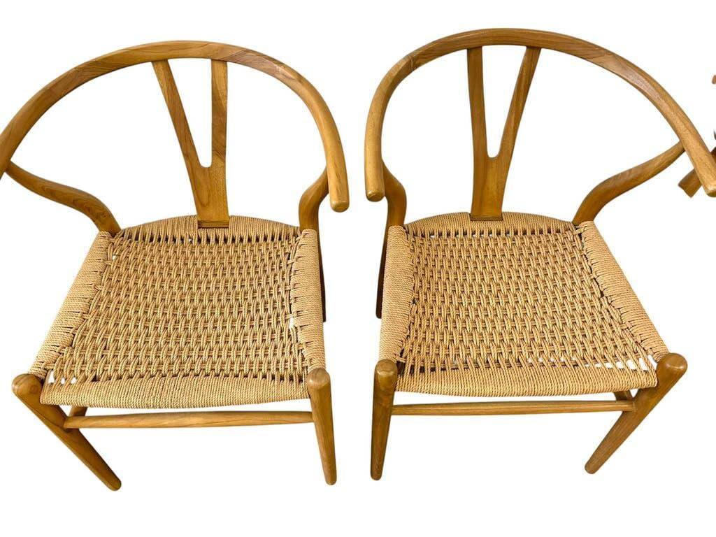Set of 4 Scandinavian solid wood chairs