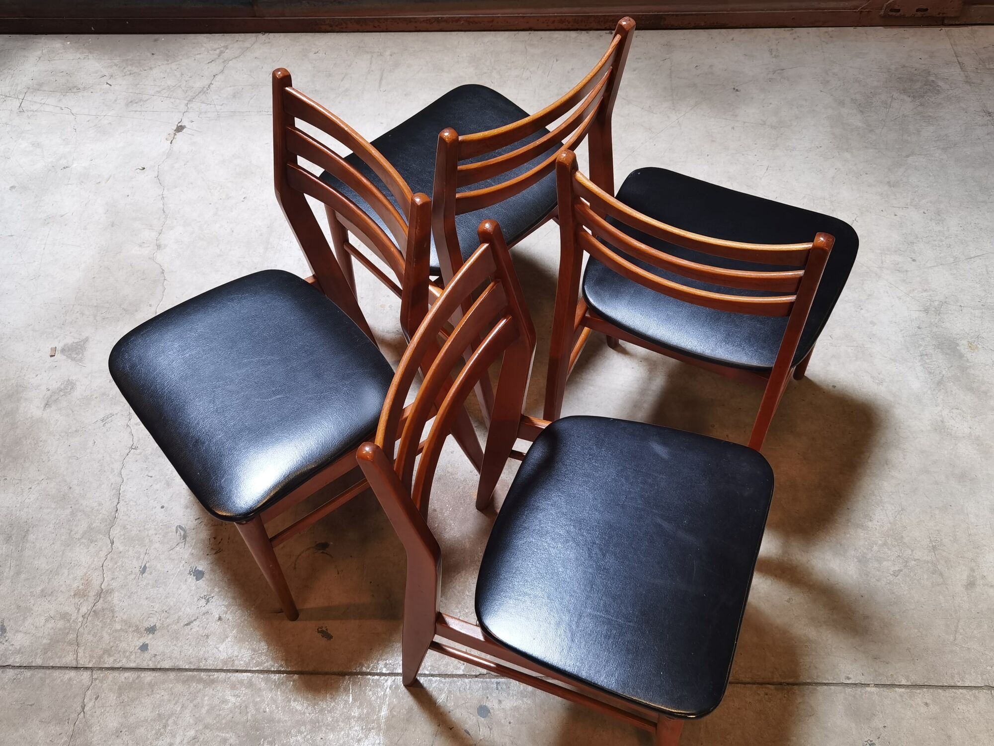 Set of 4 french chairs in scandinavian style year 60