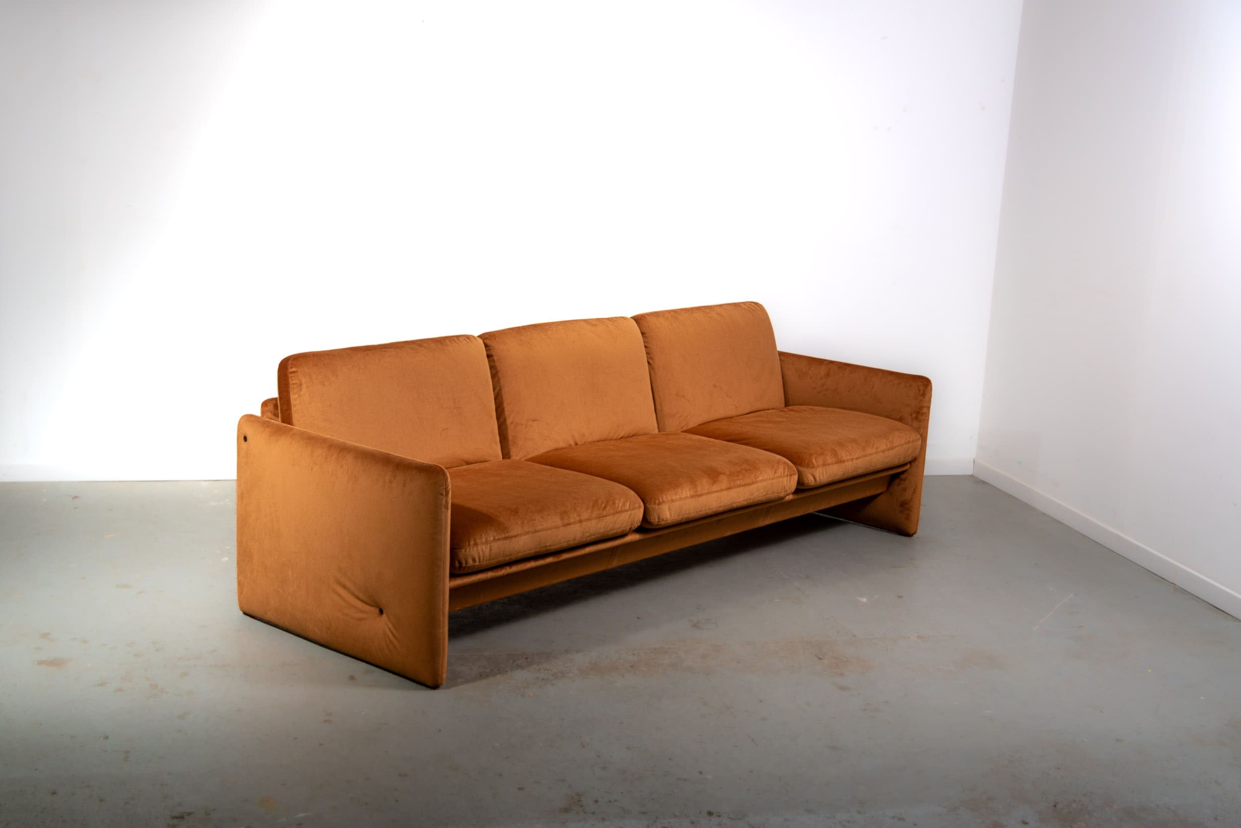 Simone 3-seat sofa by Kazuhide Takahama for Simon International
