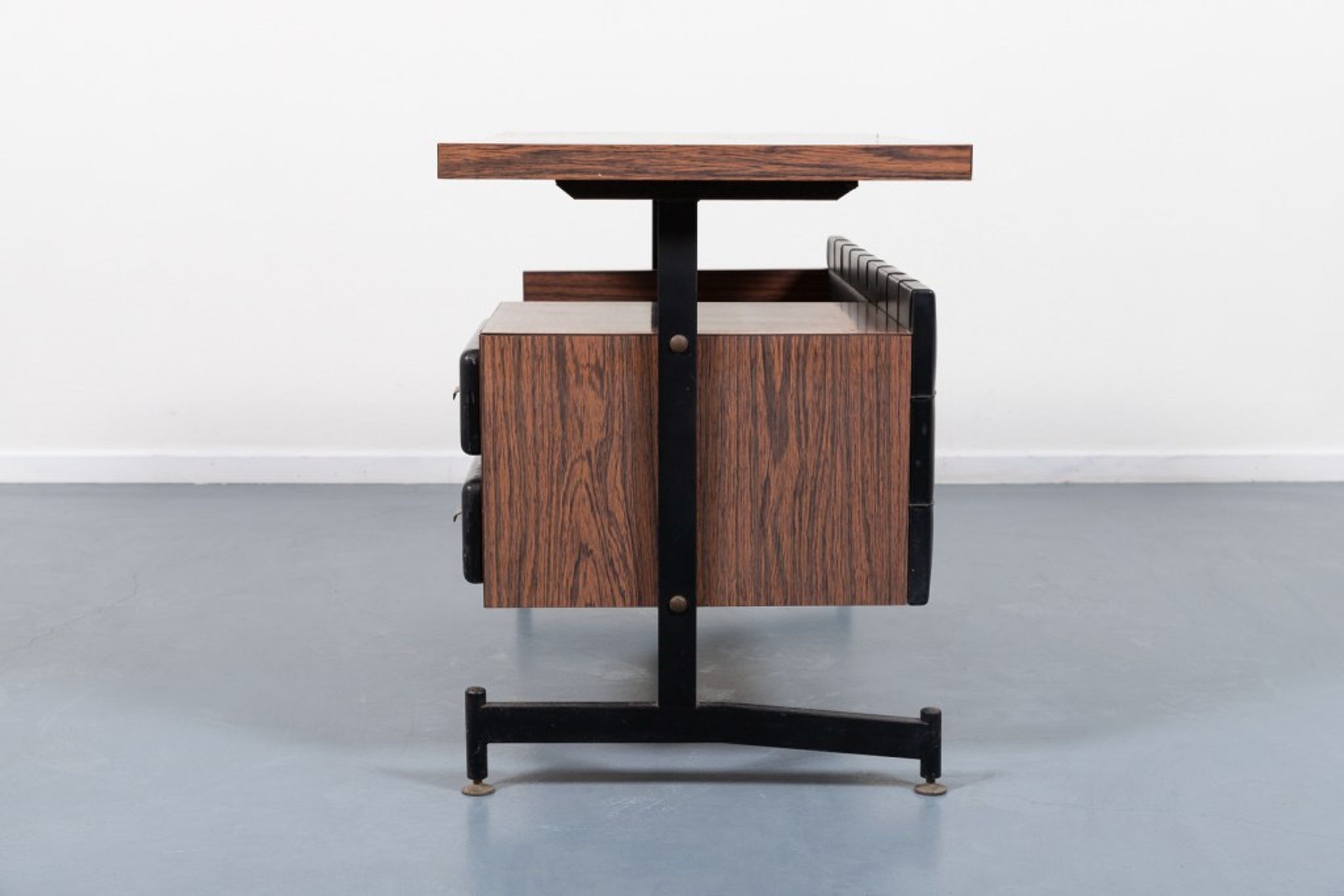 Italian desk with mid-century chair from the 1960s