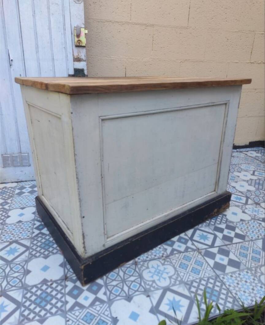 Haberdashery counter