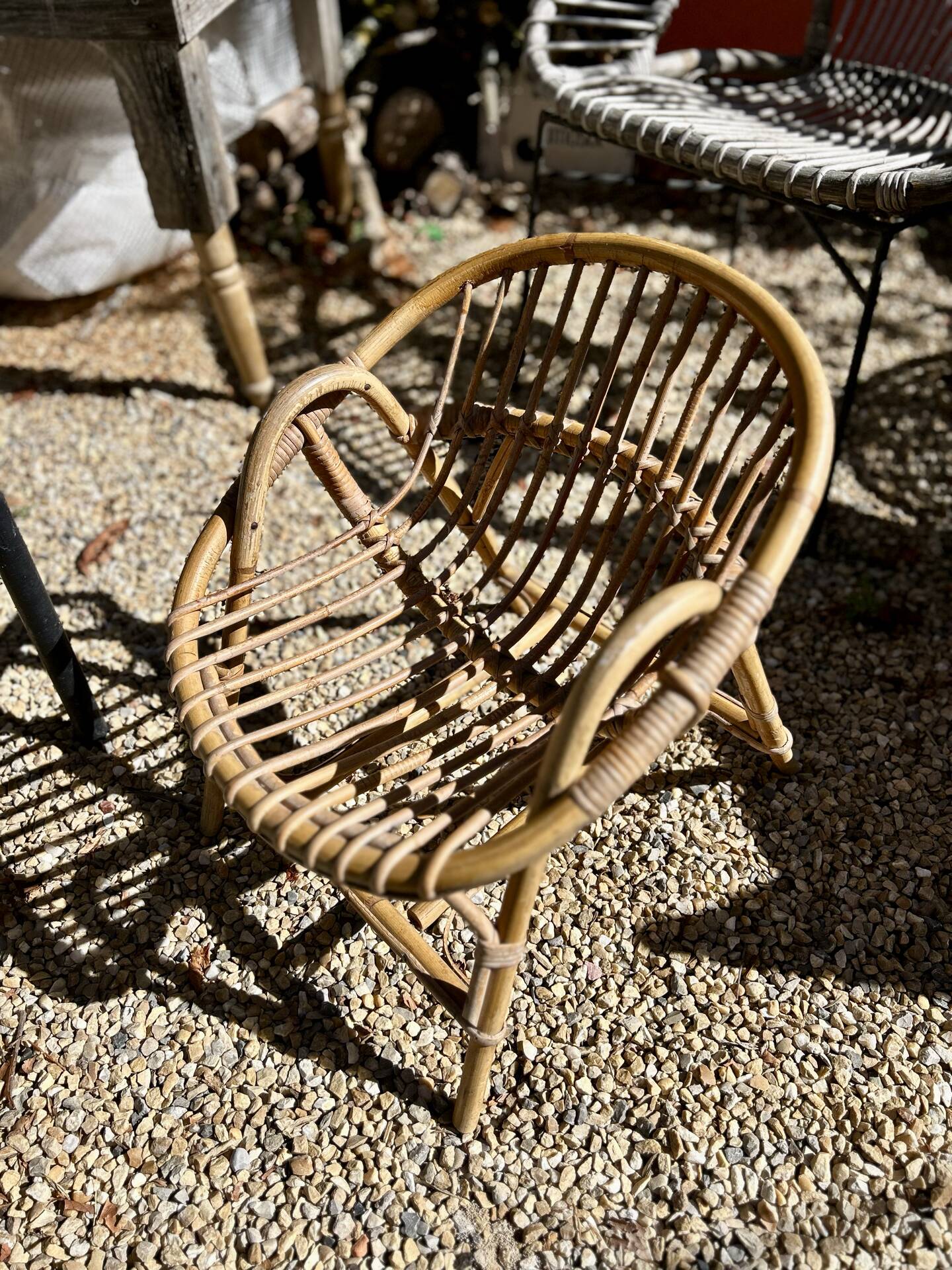 Petit fauteuil en rotin enfant