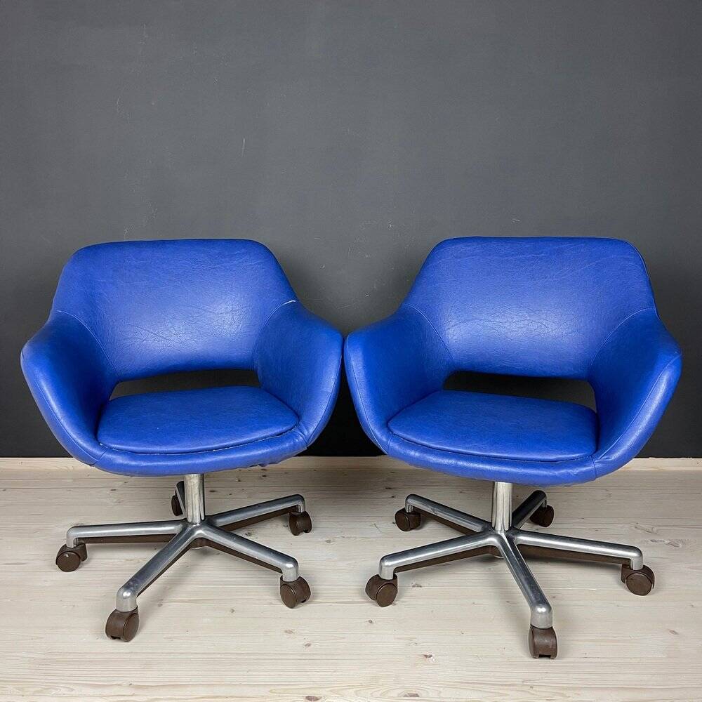 Set of mid-century office chairs by Stol Kamnik, Yugoslavia, 1980s Set of 2