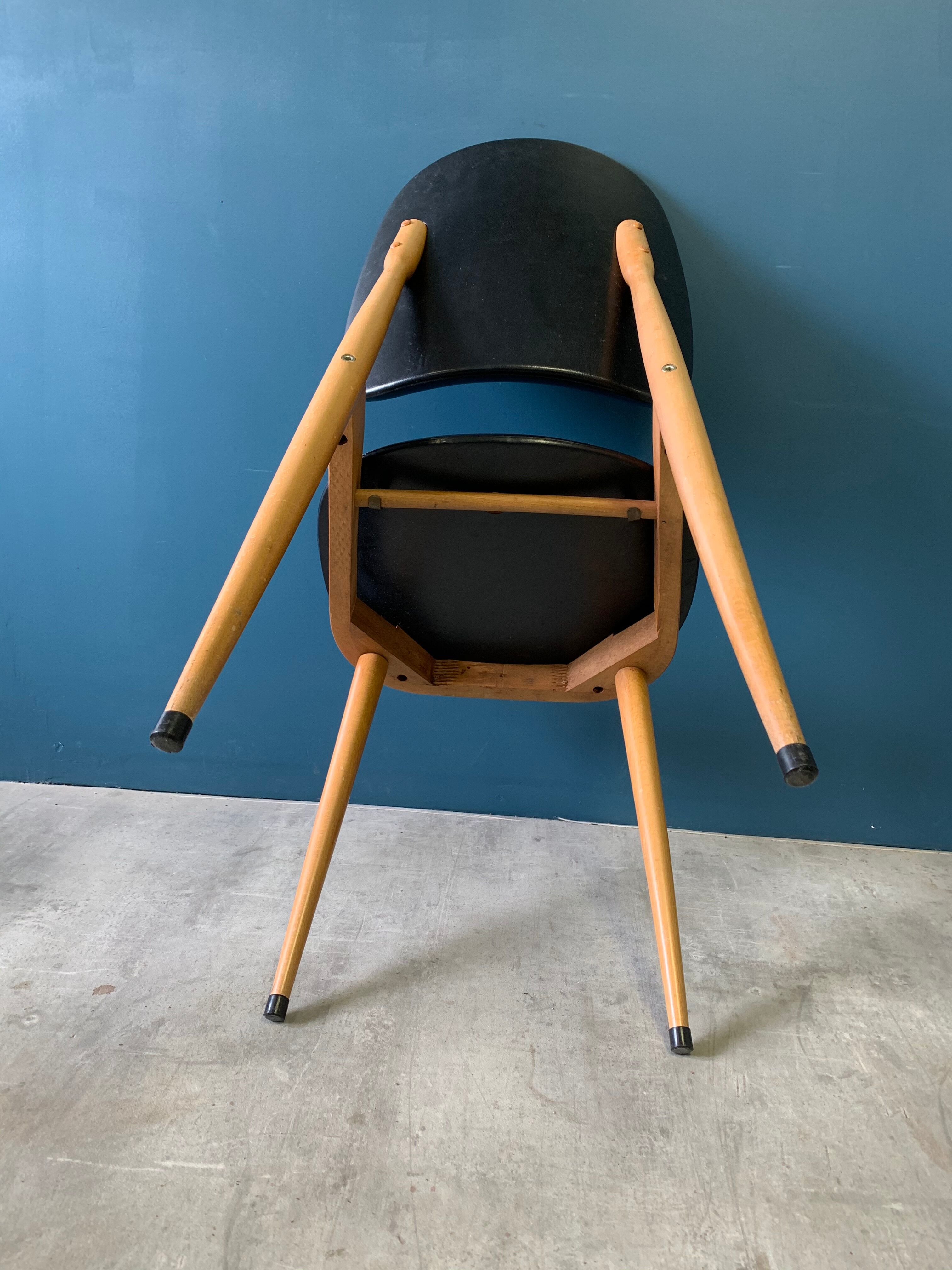 Pair of "Pegasus" chairs from Baumann
