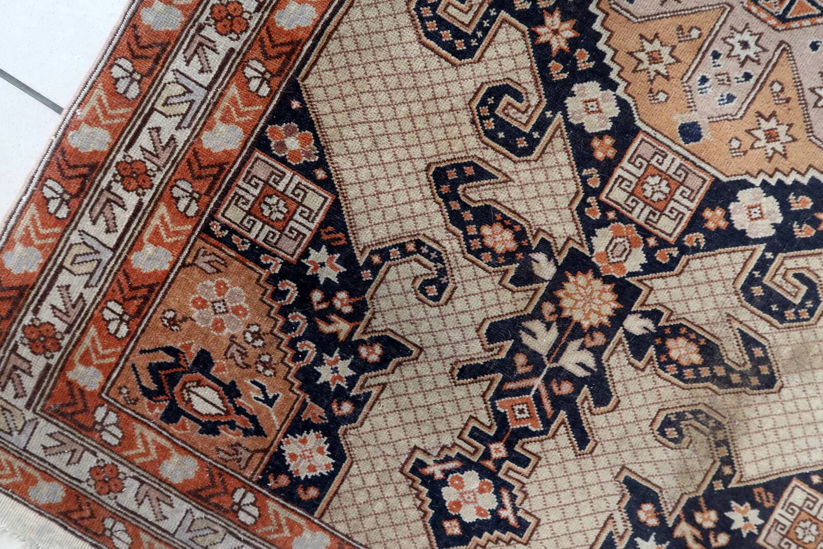 Handmade vintage Turkish Sivas rug 3.8' x 6.3' (118cm x 194cm) 1950s