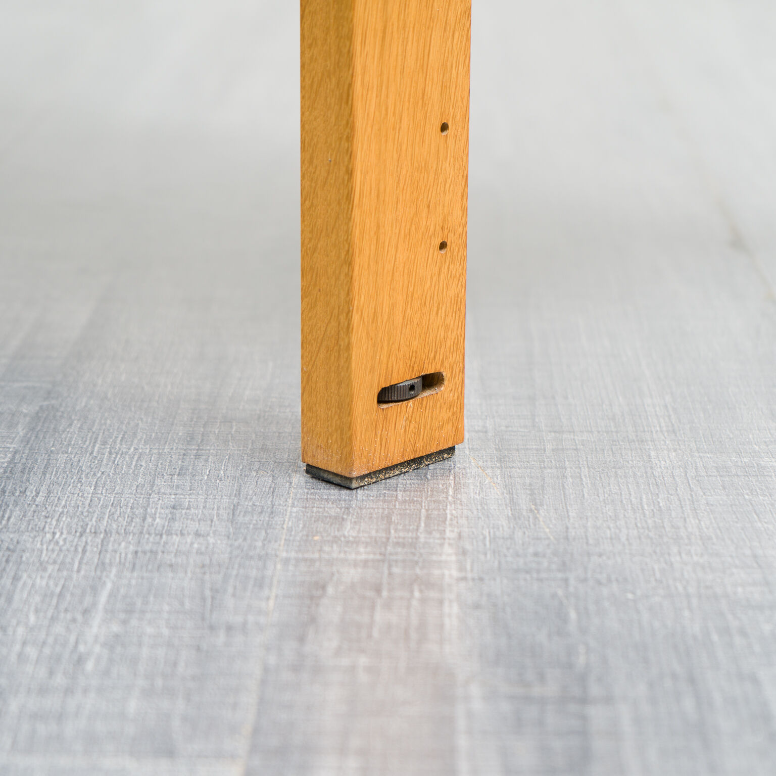 Independent shelf 70s, oak