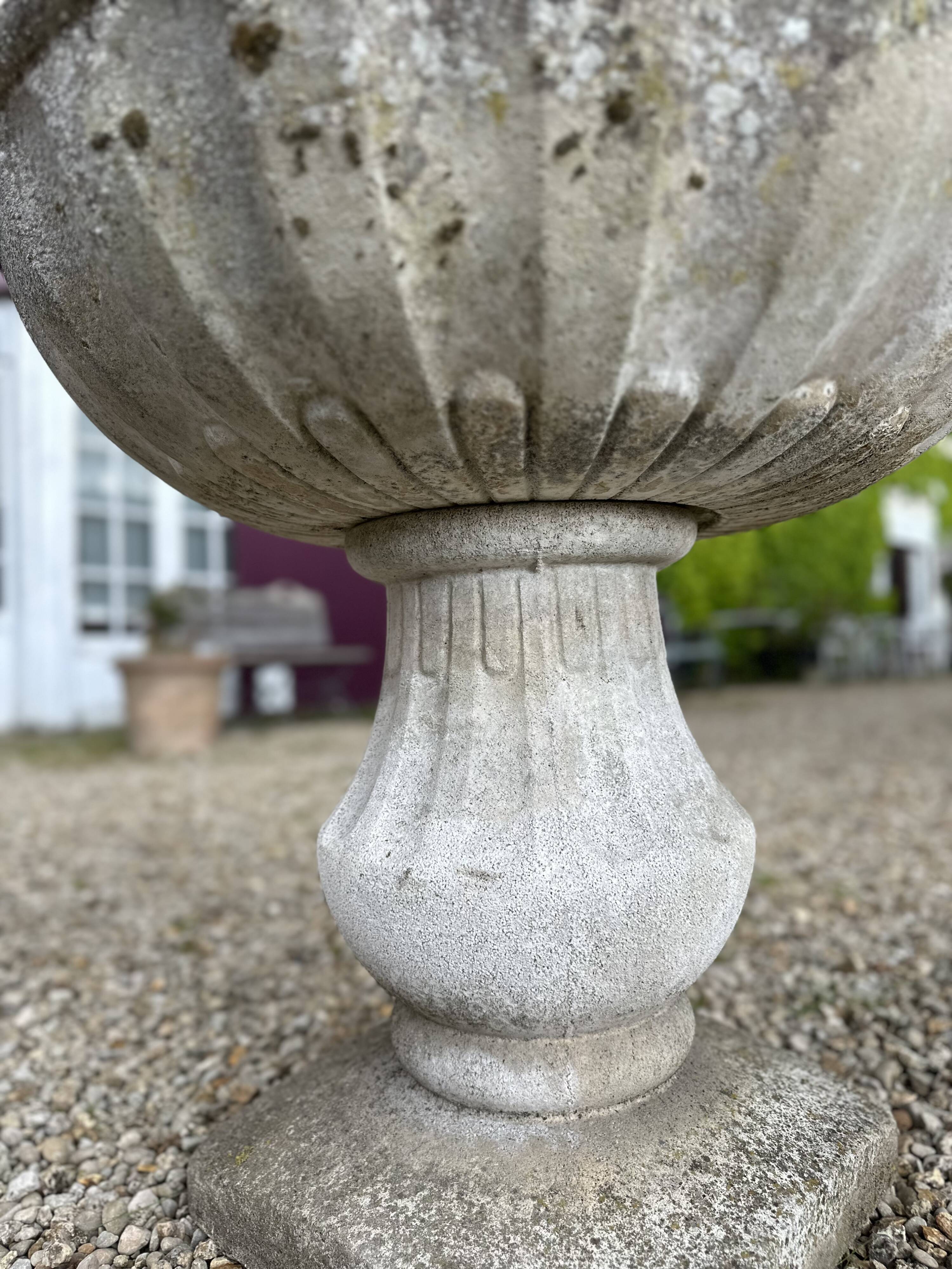 Vintage 80'S cement planter basin