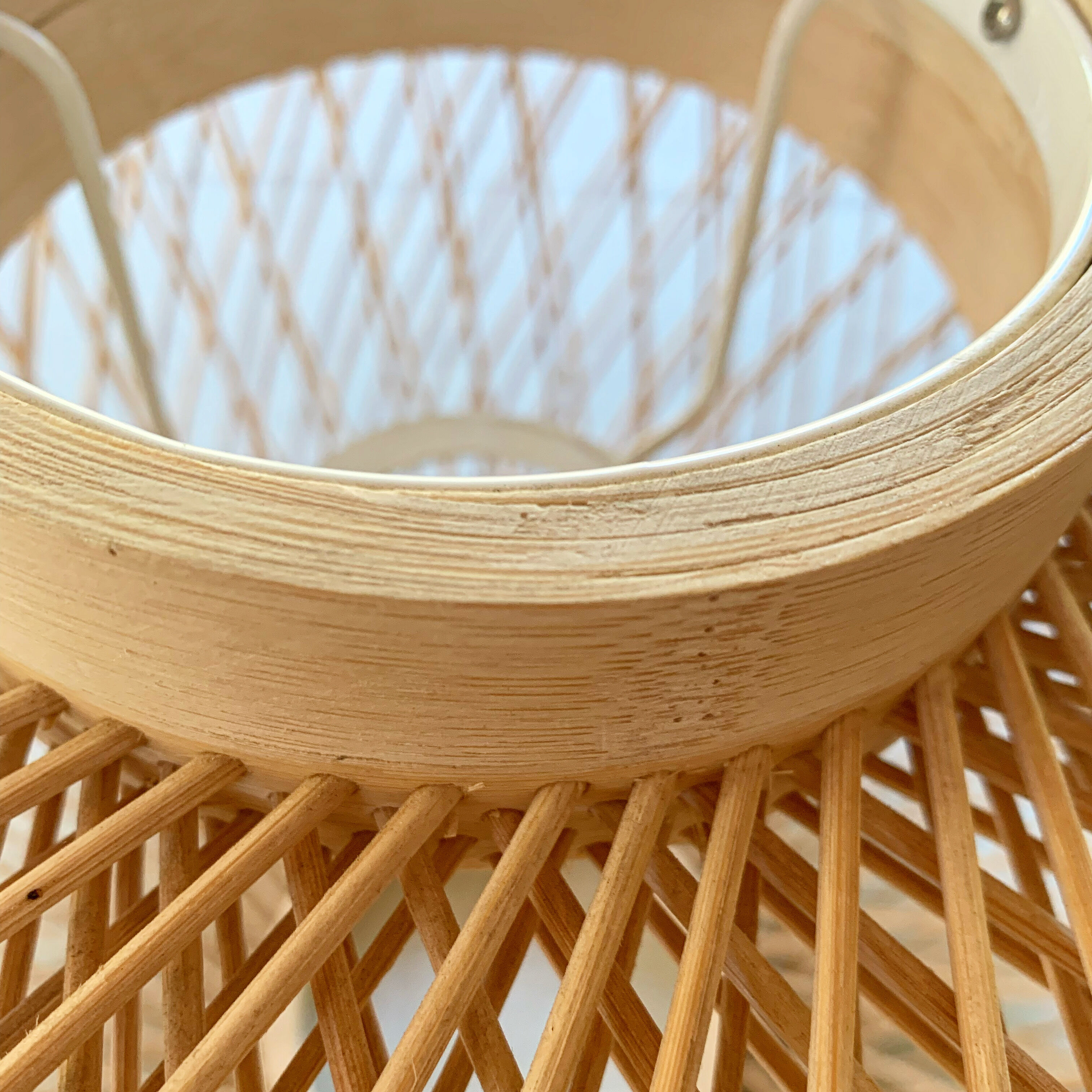 Openwork wicker hanging lamp