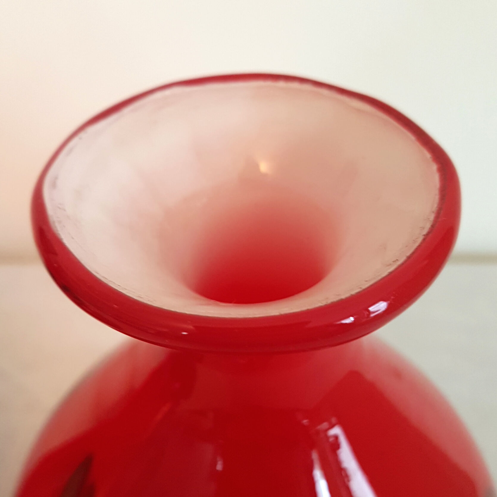 Set of 3 handmaee Murano glass vases