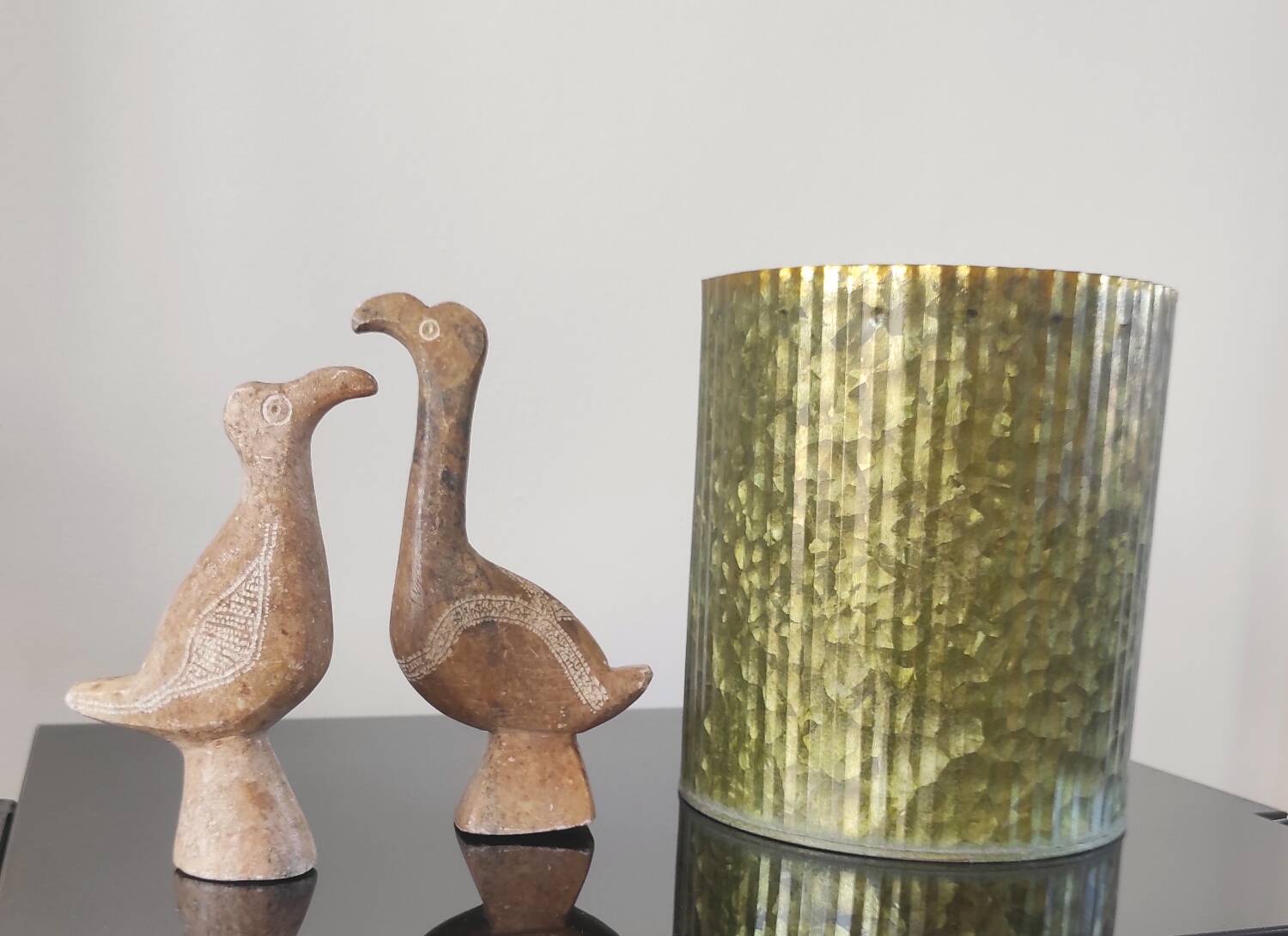 Two vintage birds in carved stone - Brutalist style / pop art