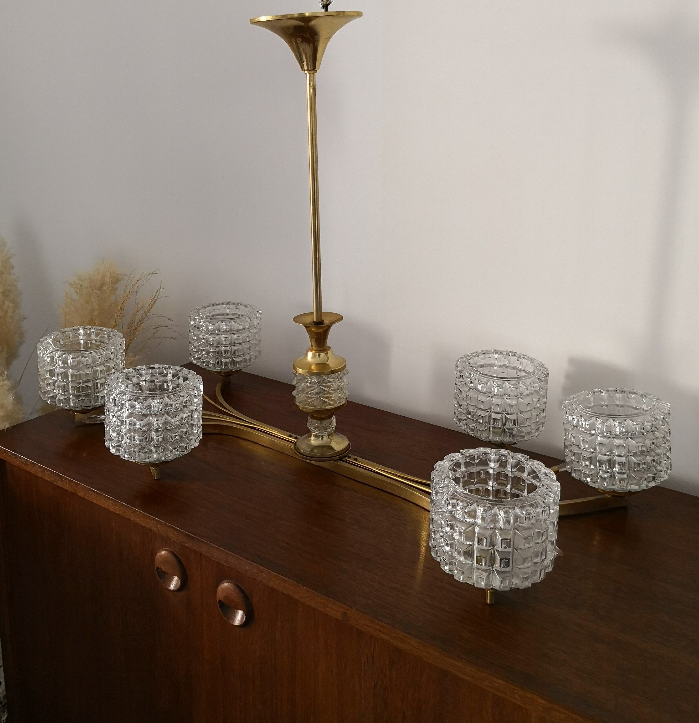 Luster 6 glass globes 60
